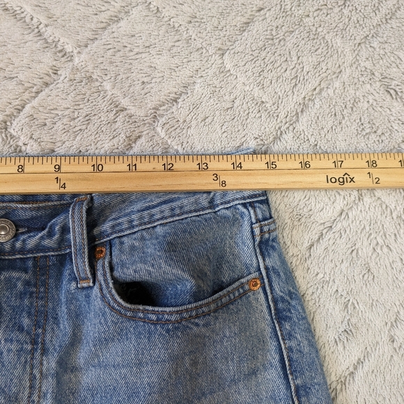 Levi's Jeans Women's 28 Blue Shut Up Wash Wedgie Fit High-Rise Raw Hem 27” - Picture 11 of 11